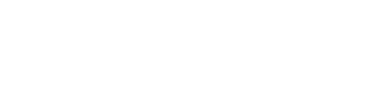 アンバサダー就任を記念して勝利のポーズ!