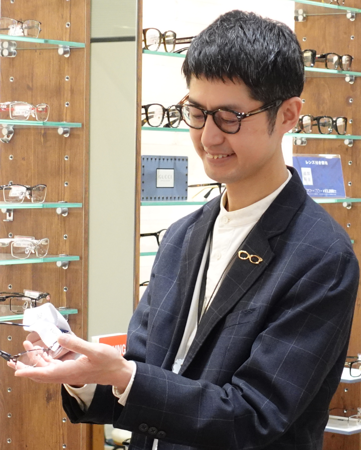 イオンモール四條畷店 店長 アイガンマイスター 眼鏡作成技能士 米澤一幸 氏