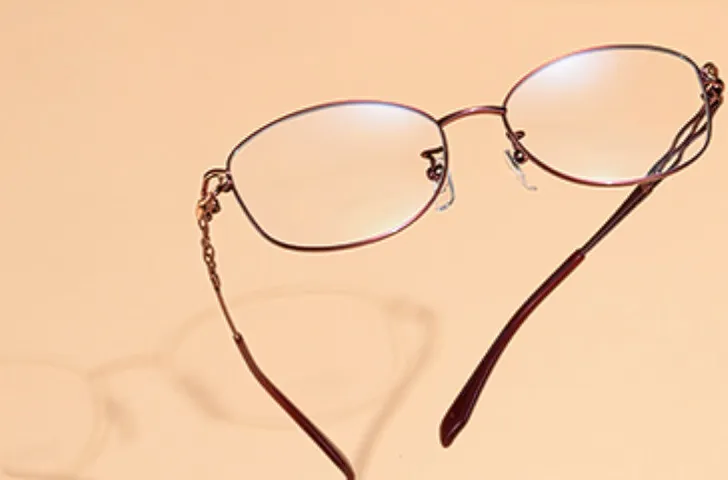 BRAND FEATURES image gallery02